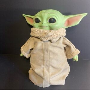 The Child 11 Inch Doll Baby Yoda Grogu Mattel Star Wars Mandalorian Plush